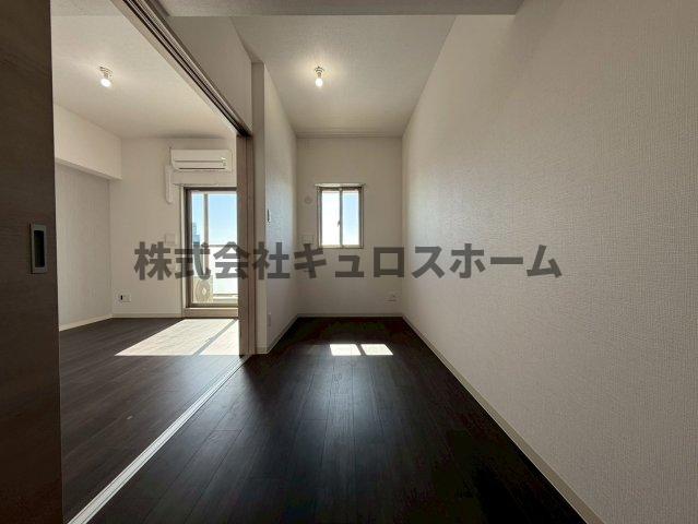 シャルールメゾン桃谷の居間写真