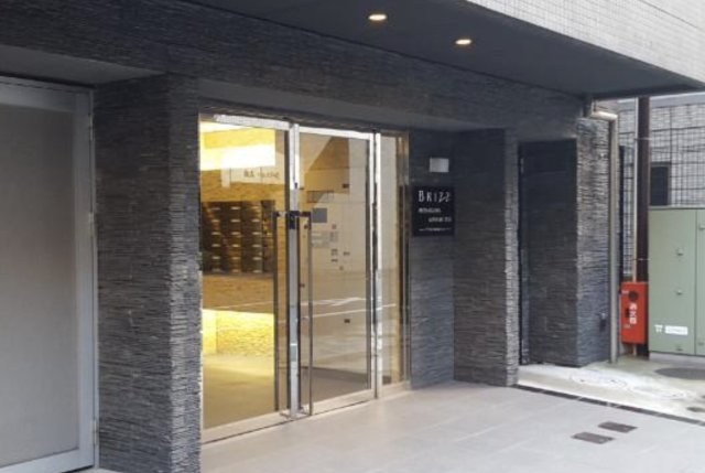 京急本線 大森海岸駅 徒歩4分 9階建 築16年の外観写真