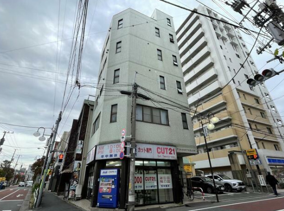塚本ビルの外観写真