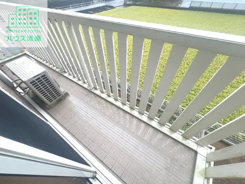 バルコニー　※別号室の写真になります※