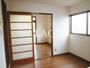 居室・リビング　洋室のお部屋です。