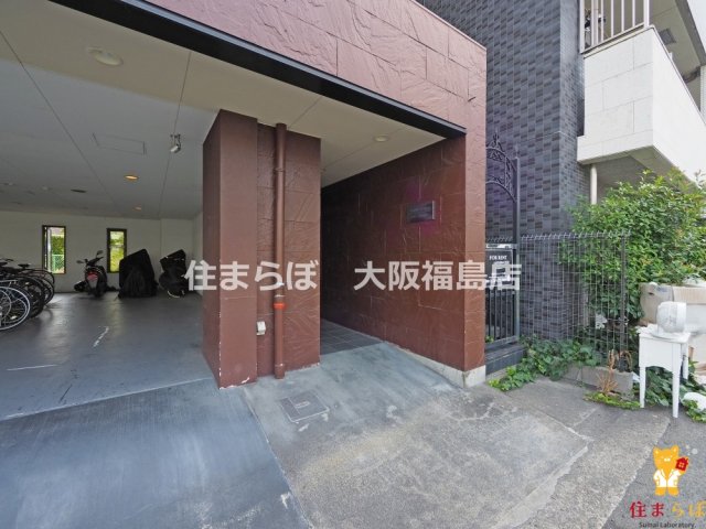 エントランス　共用部の印象も大切に