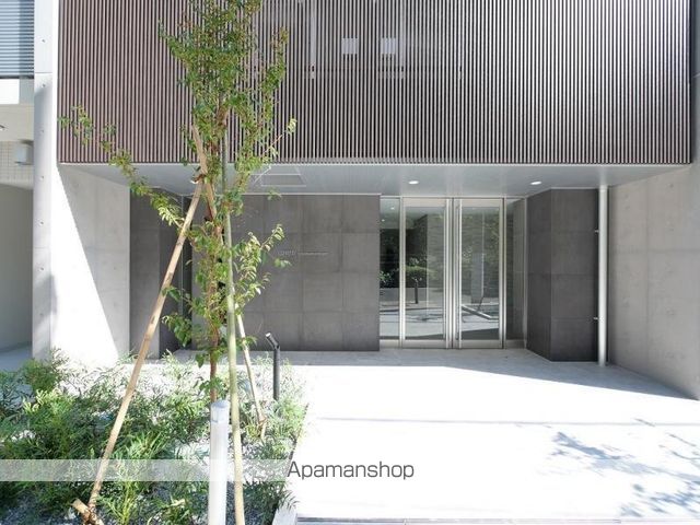 ブルーライン 吉野町駅 徒歩5分 10階建 築5年の外観写真