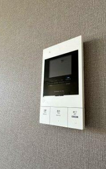 セキュリティ　モニター付きインターホンで急な来客も安心です。