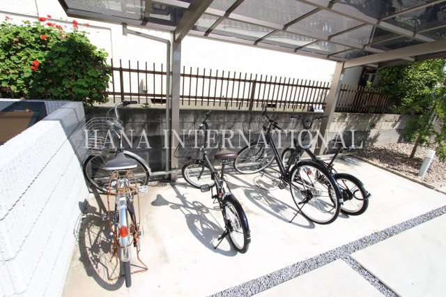 その他共有部分　敷地内自転車置き場有り☆