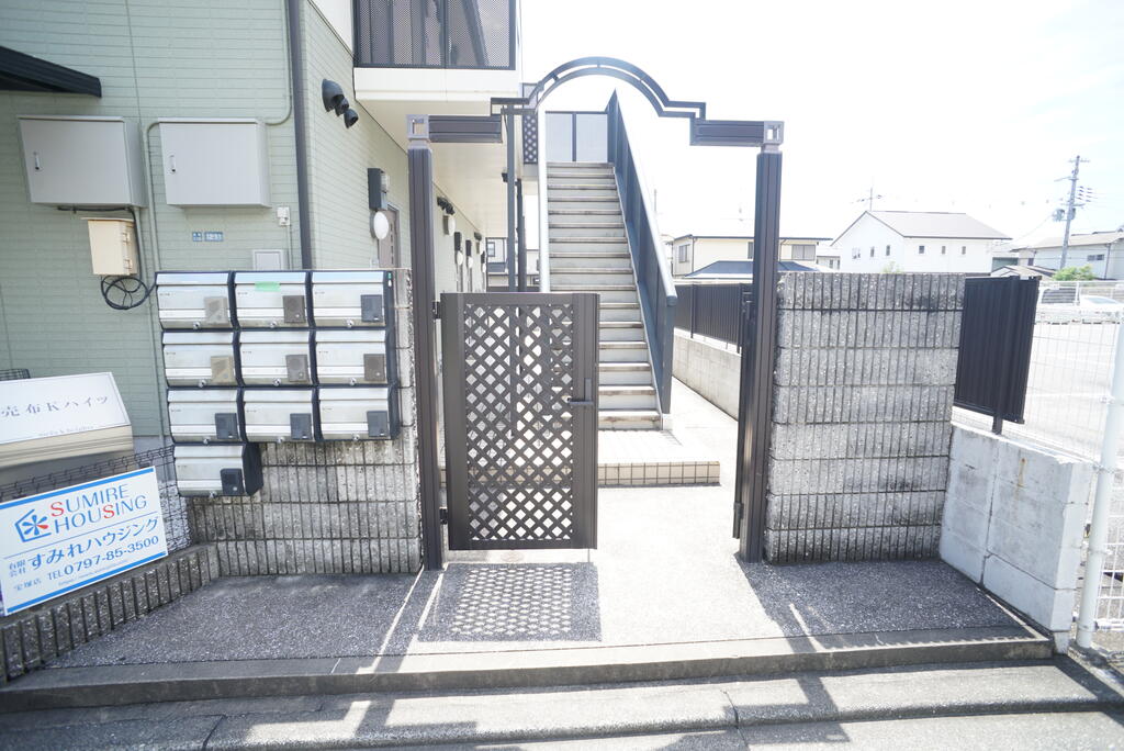 売布Kハイツの外観写真