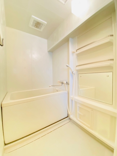 バス・シャワールーム　別の部屋の写真です！現況を優先します！