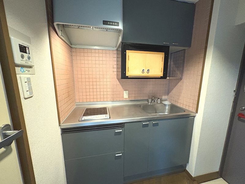 西武新宿線 狭山市駅 徒歩28分 4階建 築33年のキッチン写真