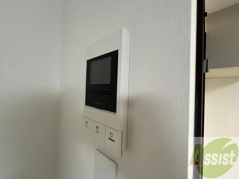 セキュリティ　ＴＶモニター付インターホンです。来客者の顔が見えるので安心！