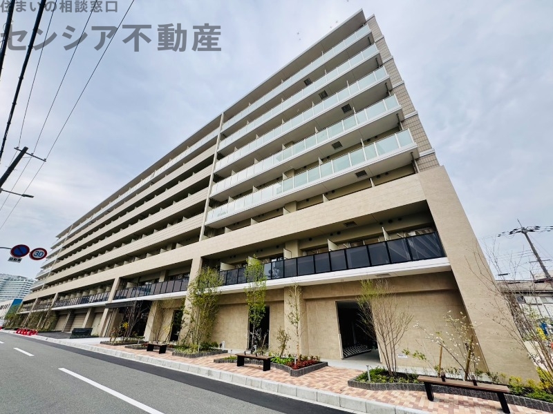 プレサンス京橋GREEN YARDアルミラの外観写真