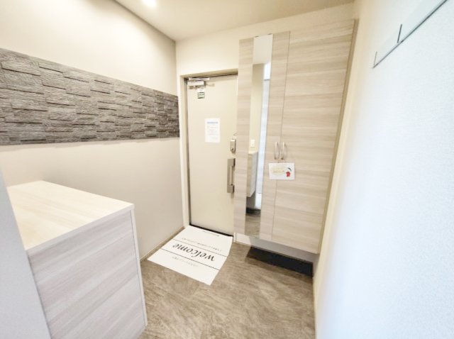 D-Invest陣場 Aの玄関写真