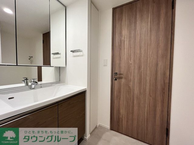 洗面設備　※写真は同タイプ住戸です。