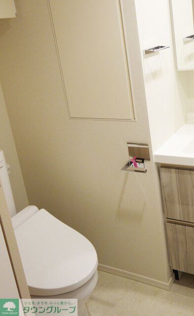 トイレ　※写真は同タイプ住戸です。