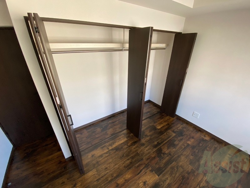 収納　寝室の収納です。部屋がすっきり片付きます。