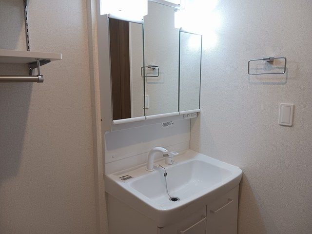 ヒカルサ高岡野村ノース1号棟の内装写真