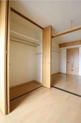 収納　写真は別号室です。現況優先になります。