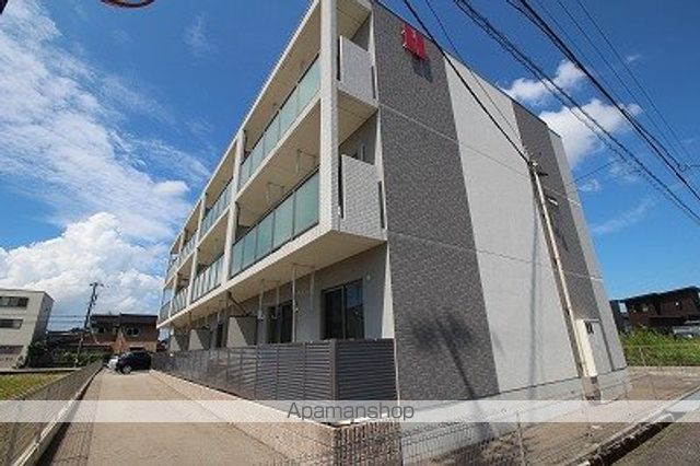 ＪＲ氷見線 越中中川駅 徒歩16分 築9年