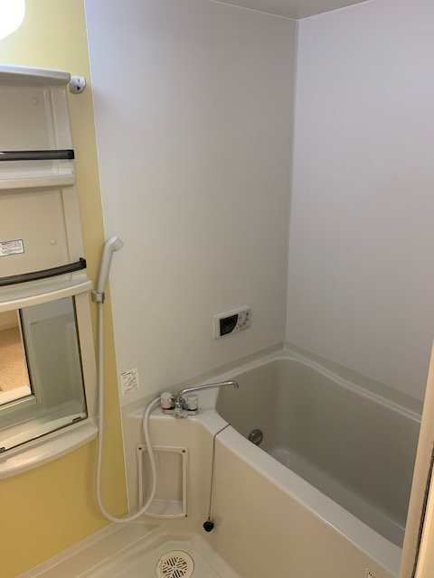 バス・シャワールーム　追焚き付お風呂　シャワー付