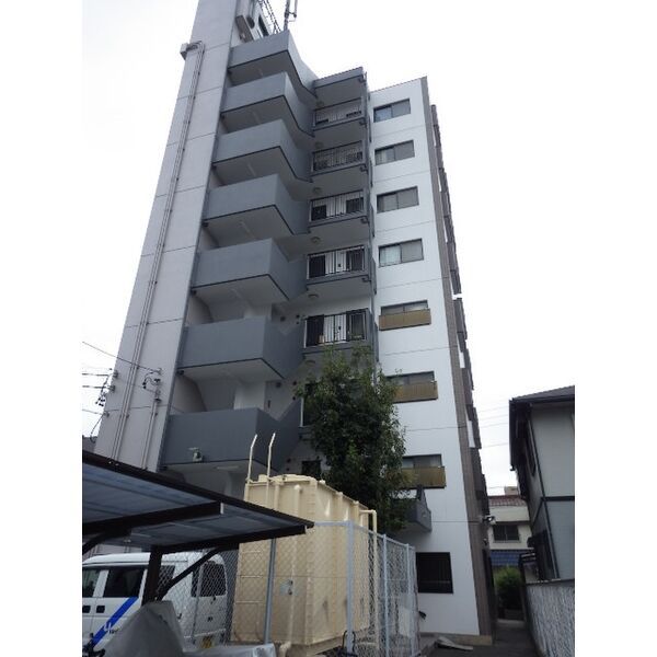 名古屋市北区憧旛町のマンションの建物外観