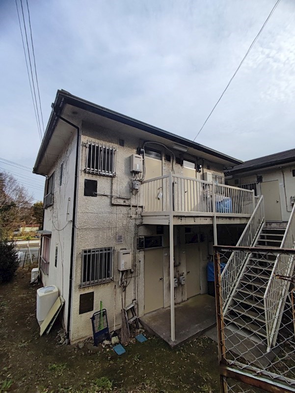 【今井ハイツB棟の建物外観】