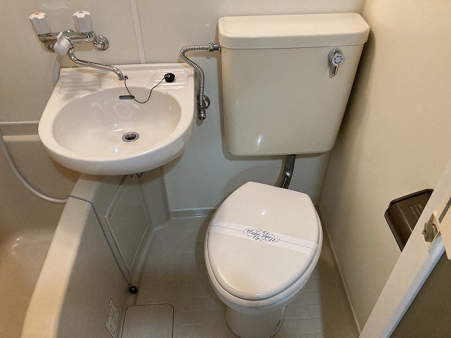 トイレ　参考写真。