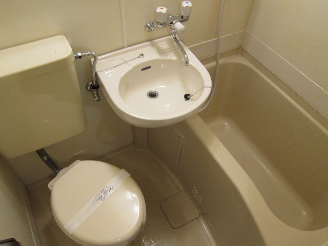 バス・シャワールーム　参考写真。