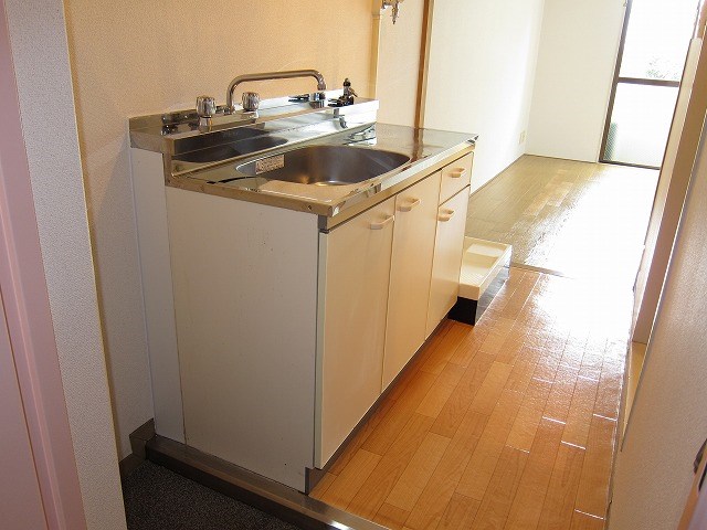 キッチン　参考写真。