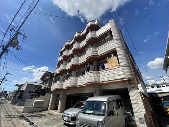 【広島市西区庚午北のマンションの建物外観】