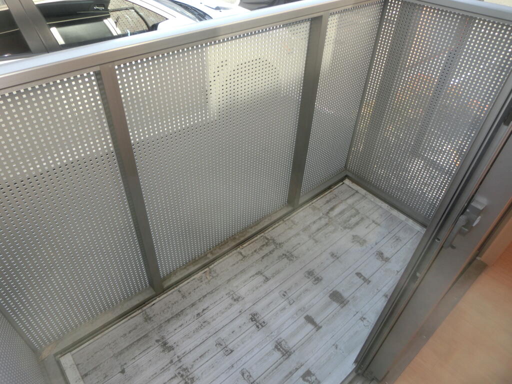 ＪＲ宇都宮線 宇都宮駅 バス乗車時間：15分 最寄りバス停で下車 徒歩15分 2階建 築20年の内装写真