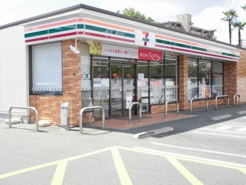 コンビニ　セブンイレブン 福山東町店（コンビニ）まで473m