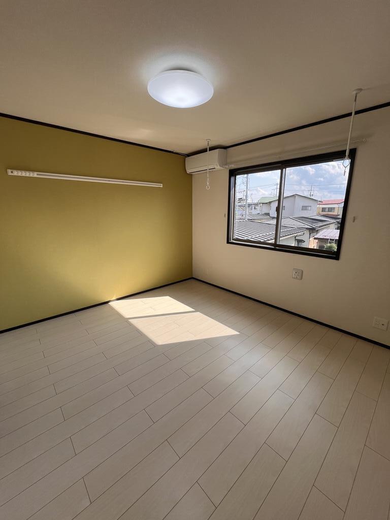 居室・リビング　※同タイプ写真