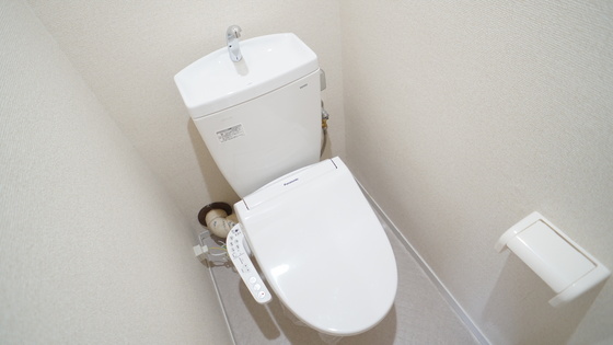 トイレ　シャワー付トイレ