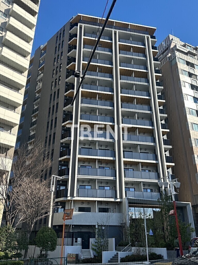 【クロスレジデンス高田馬場の建物外観】