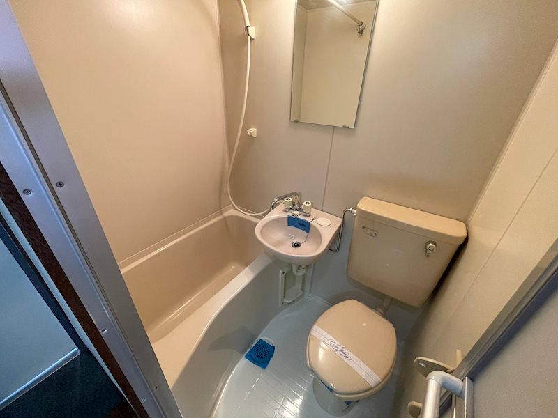 バス・シャワールーム　一日の疲れをいやすお風呂でホット一息。