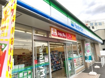 コンビニ　ファミリーマート 岐阜長良橋西店（コンビニ）まで579m