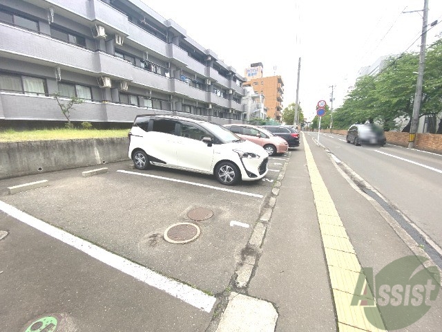 【仙台市青葉区柏木のマンションの駐車場】