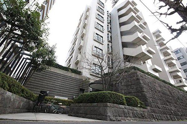 目黒区中根のマンションの建物外観