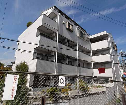 京都市東山区今熊野池田町のマンションの建物外観