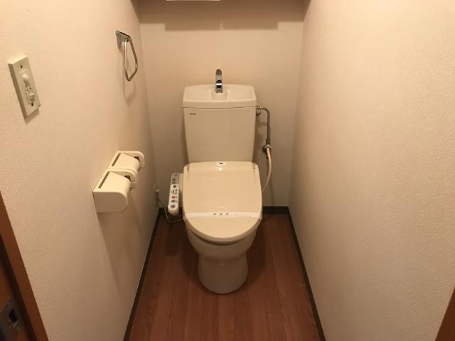 トイレ　シャワー付トイレ