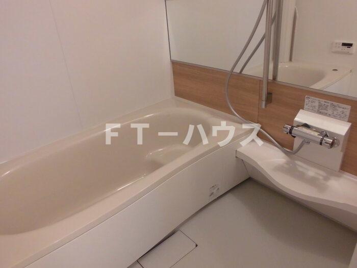 バス・シャワールーム　一坪風呂