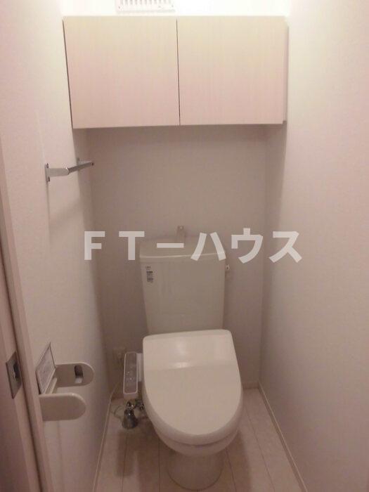 トイレ　温水洗浄便座