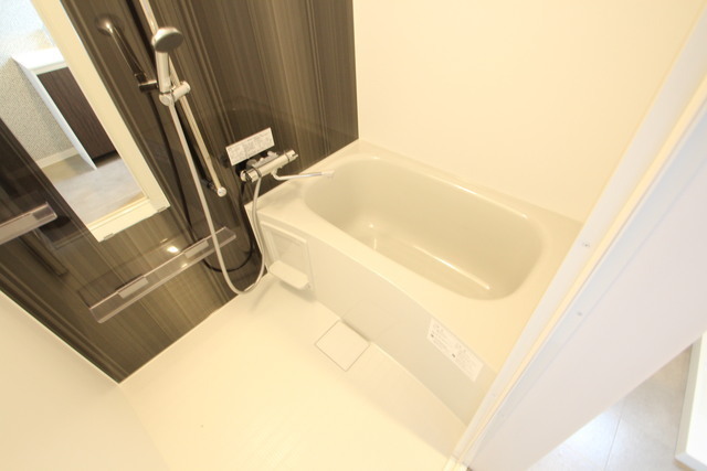 バス・シャワールーム　他号室の写真です