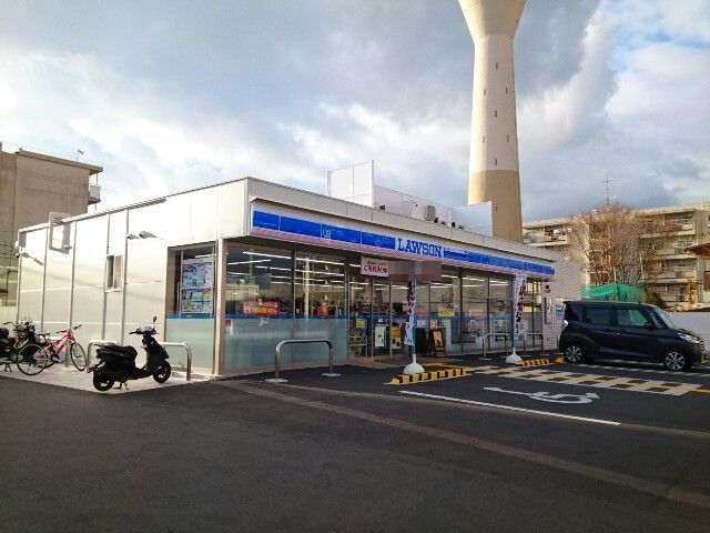 コンビニ　ローソン様（コンビニ）まで500m