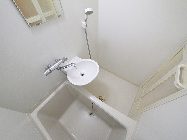 バス・シャワールーム　日々の暮らしに欠かせないお風呂です