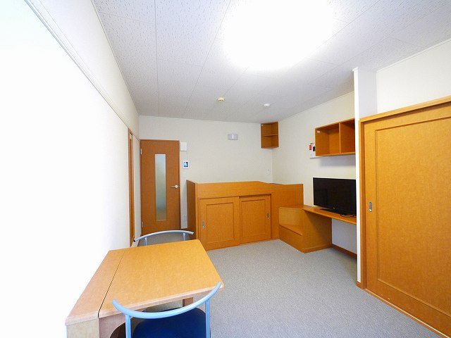 居室・リビング　広々とした洋室です