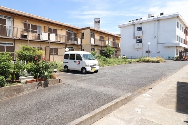 駐車場　駐車場