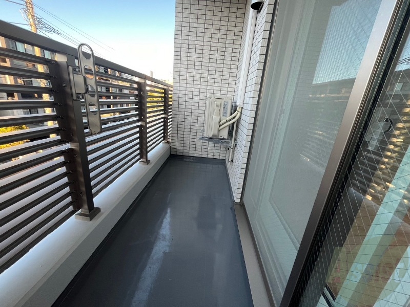 バルコニー　バルコニーが付いていますので一息ついてみてはいかがですか。