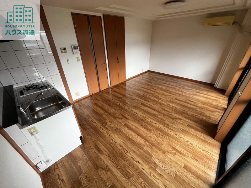 居室・リビング　※写真は別号室です