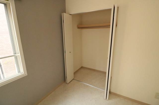 収納　奥行きのあるクローゼット♪