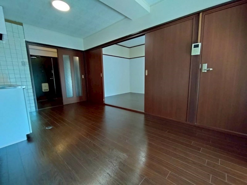 居室・リビング　家具の配置がしやすいスタンダードな間取り